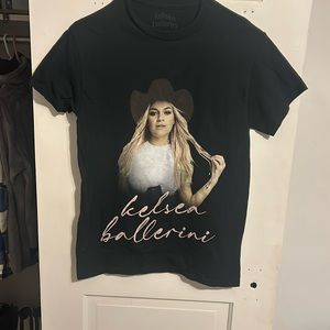 Kelsea Ballerini shirt size small, never worn